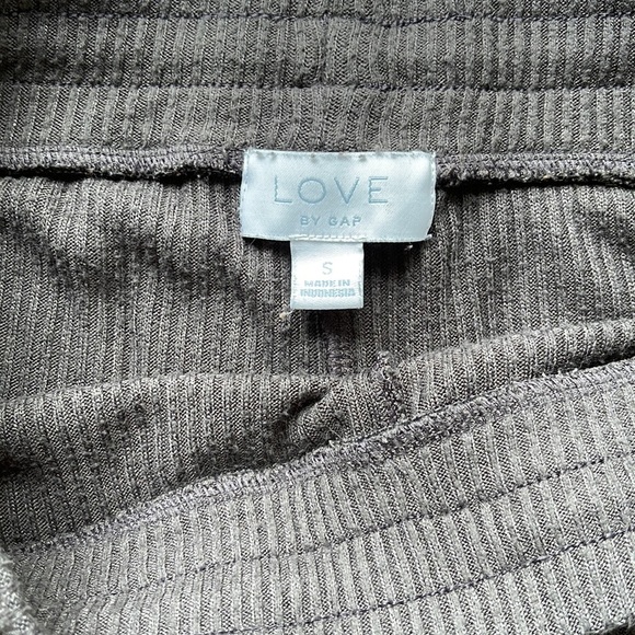 ♻️DONATED DEC. 2023♻️ 
Gap Love shorts and long-sleeve lounge set, size Small - Picture 5 of 5